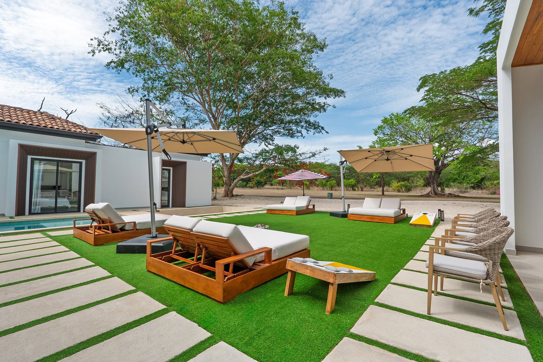 CAB-8 Casa Blanca golf-front estate in Hacienda Pinilla – photo 8