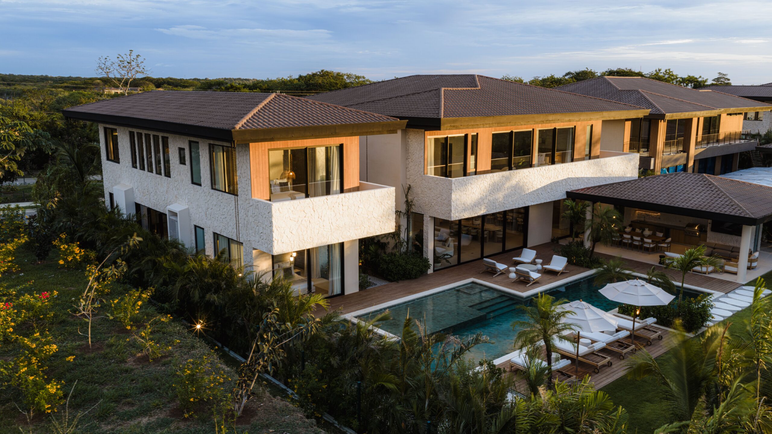 Alm-04 Villa Almare luxury estate in Coralis, Hacienda Pinilla, Costa Rica - photo 4