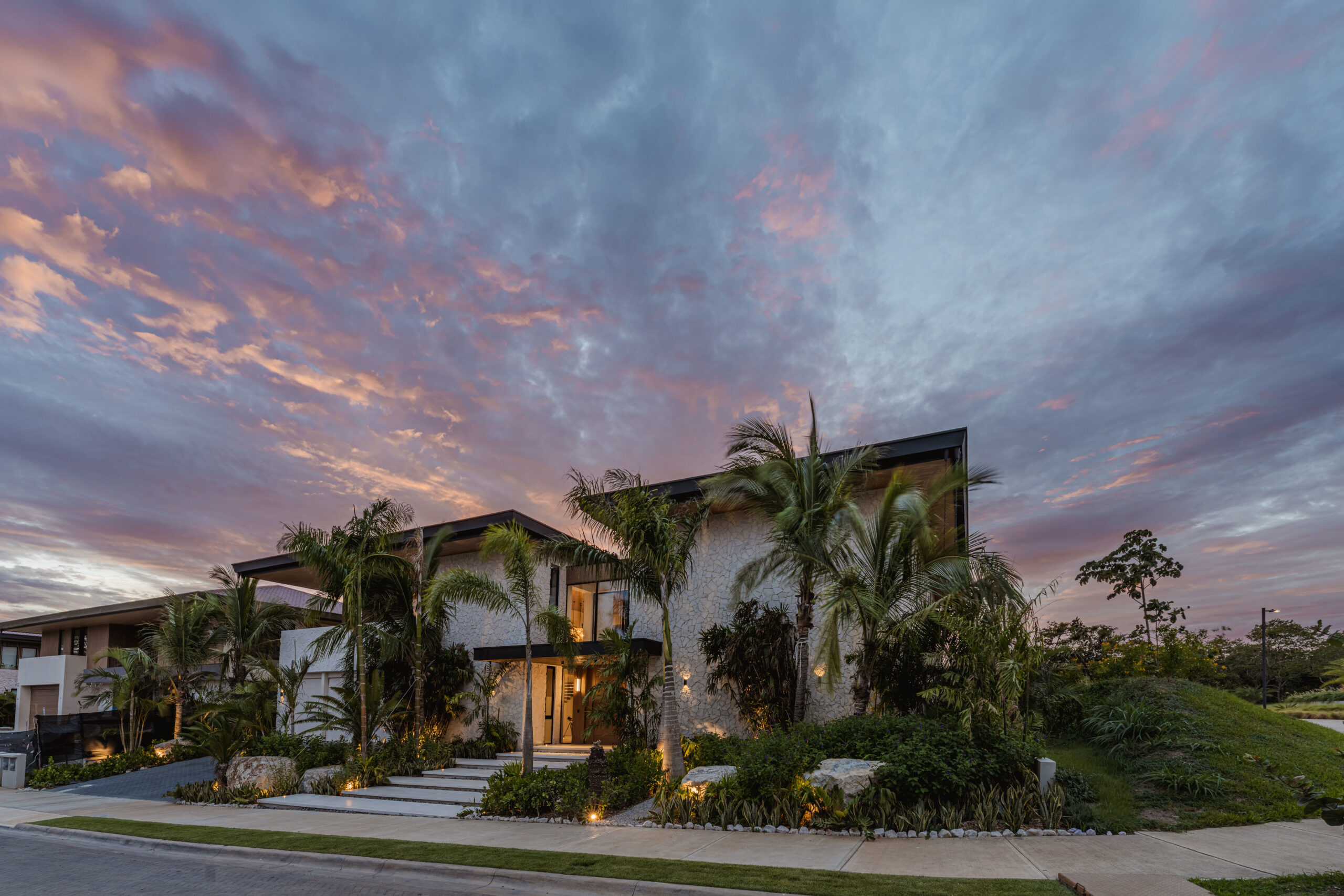 Alm-15 Villa Almare luxury estate in Coralis, Hacienda Pinilla, Costa Rica - photo 14