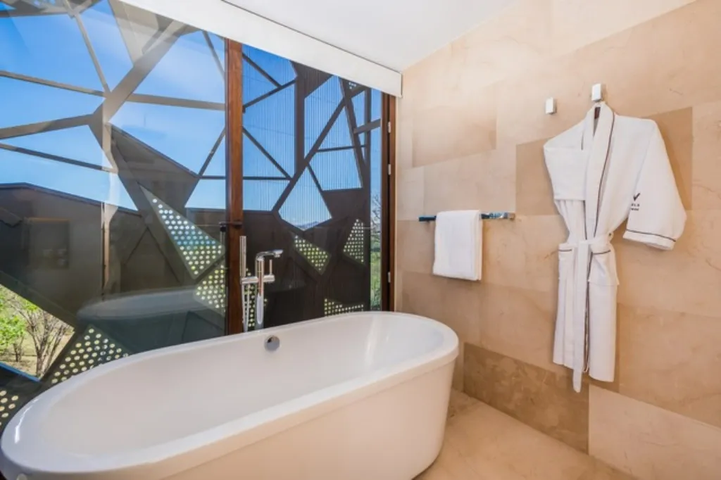 W6 Residence luxury estate in Reserva Conchal, Costa Rica - photo 13