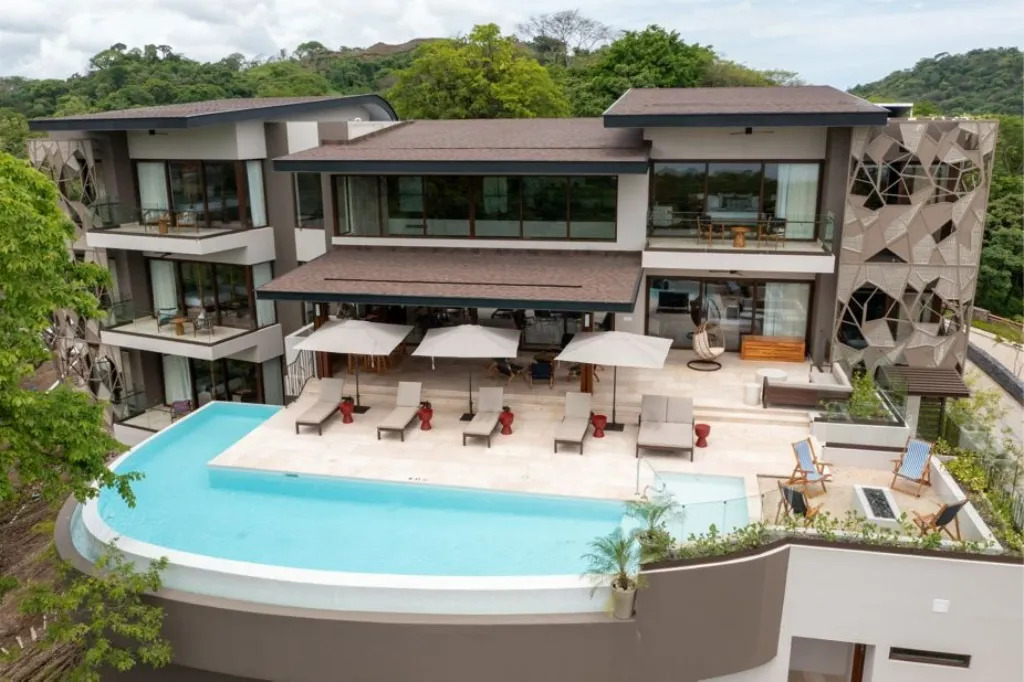 W6 Residence luxury estate in Reserva Conchal, Costa Rica - photo 4